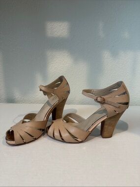 Seychelles Nude Peep-Toe Strappy Ankle-Heel Sandals